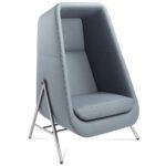 Muse metalljalgadega töötugitool sobib suurepäraselt nii töötamiseks kui puhkamiseks.