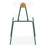 Skool metalljalgadega tooli seljatoel on nagina kasutatav nupuke