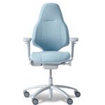 RH Mereo 220 ergonoomiline istumislahendus aktiivseks tööpäevaks ja parema keskendumise toetamiseks.