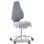 RH Mereo 220 ergonoomiline töötool suure ja toetava seljatoega pikaajaliseks mugavaks istumiseks.