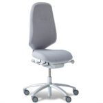 RH Mereo 300 kvaliteetne kontoritool, mis ühendab vastupidava konstruktsiooni ja sujuva töömehhanismi.