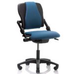 HÅG H03 340 ilma käetugedeta versioon mahub mugavalt iga kontorilaua taha