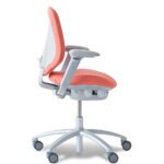 RH Mereo 200 töötool, mis soodustab aktiivset istumist ja aitab vähendada seljapinget.