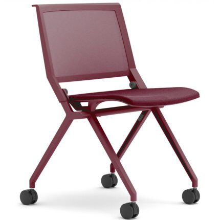 Tipo-NST konverentsitool ratastega, võrgust seljatoega ja polsterdatud istmega, kokkupandav ning ruumisäästlik lahendus koosolekuruumi ja koolitustele.